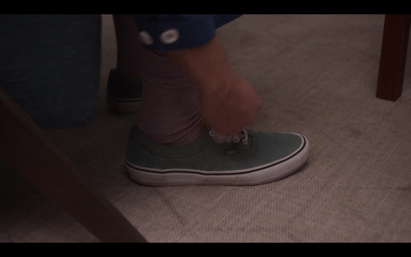 Vans Shoes of Max Jenkins as Tanner in Special S02E01 One Day Stand (2021)