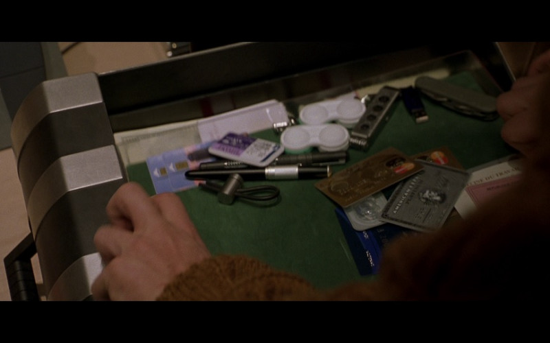 American Express in The Bourne Identity (2002)