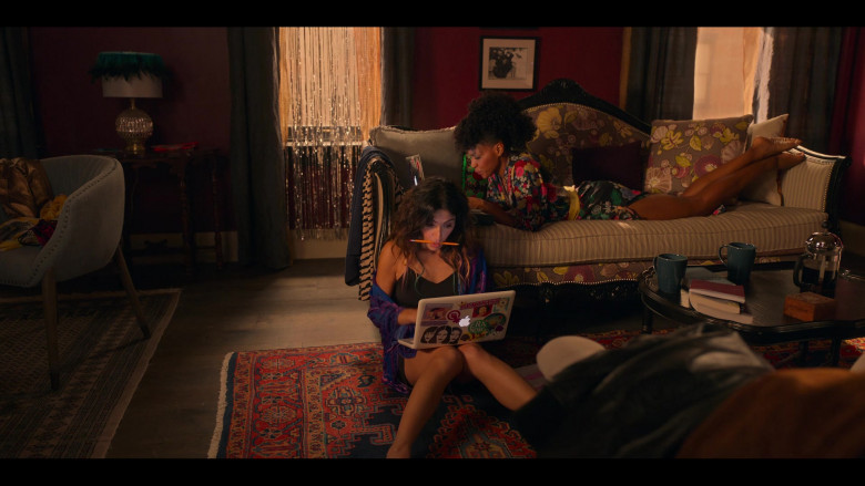 Apple Laptops Used by Sarah Shahi as Billie Connelly in Sex Life S01E04 TV Series (1)