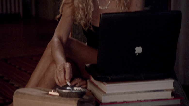 Apple Macintosh Powerbook Laptop in Sex and the City S02E16 Was It Good For You (1999)