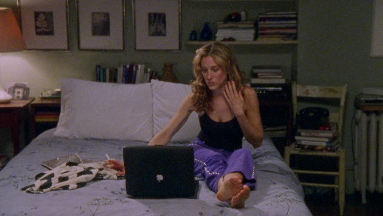 Apple Powerbook Laptop Used by Carrie Bradshaw (Sarah Jessica Parker) in Sex and the City S03E04 Boy, Girl, Boy, Girl… 2000 TV Series (2)