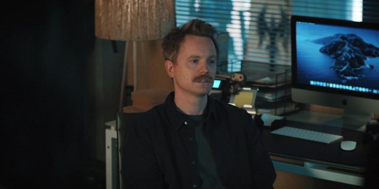 Apple iMac Computer of David Hornsby as David Brittlesbee in Mythic Quest S02E09 TV Show 2021 (3)