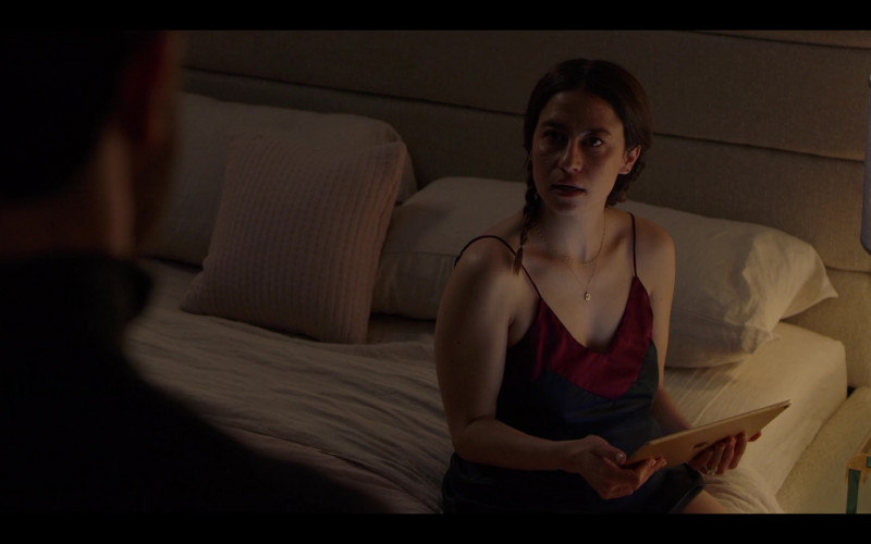 Apple iPad Tablet Held by Ilana Glazer as Lucia ‘Lucy' Martin in False Positive (2021)