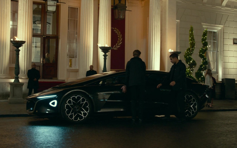 Aston Martin Lagonda Vision Concept Car in Infinite 2021 Movie (1)