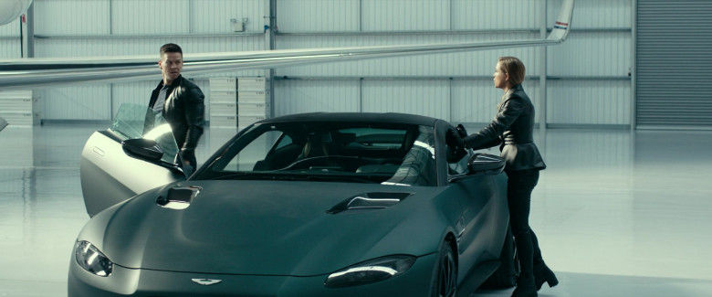 Aston Martin Vantage Sports Car in Infinite 2021 Movie (11)