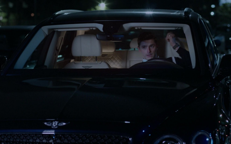 Bentley Bentayga Car in Dynasty S04E08 (2)