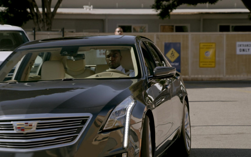 Cadillac CT6 Car Driven by Jamie Hector as Jerry Edgar in Bosch S07E08 TV Series 2021 (2)