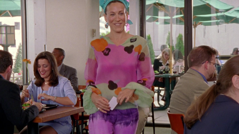 Chanel Blouse Worn by Sarah Jessica Parker as Carrie Bradshaw in Sex and the City S03E15 TV Show (4)