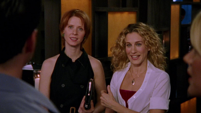 Chanel Clutch Bag of Cynthia Nixon as Miranda Hobbes in Sex and the City S04E01 The Agony and the ‘Ex’-tacy (2001)