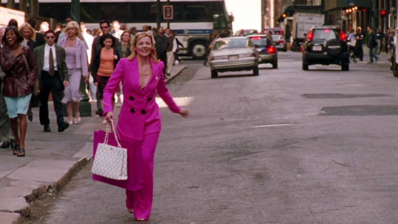 Chanel Handbag of Kim Cattrall as Samantha Jones in Sex and the City S04E07 Time and Punishment (2001)