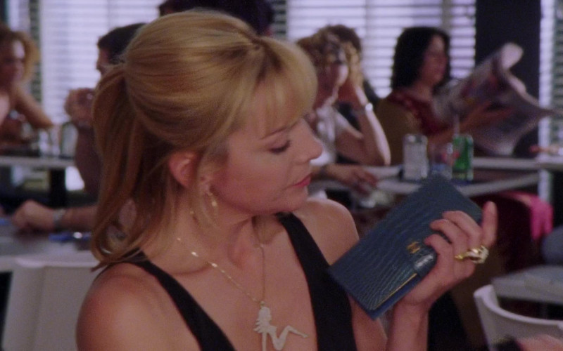 Chanel Women's Wallet Held by Kim Cattrall as Samantha Jones in Sex and the City S04E16 Ring A Ding Ding (2002)