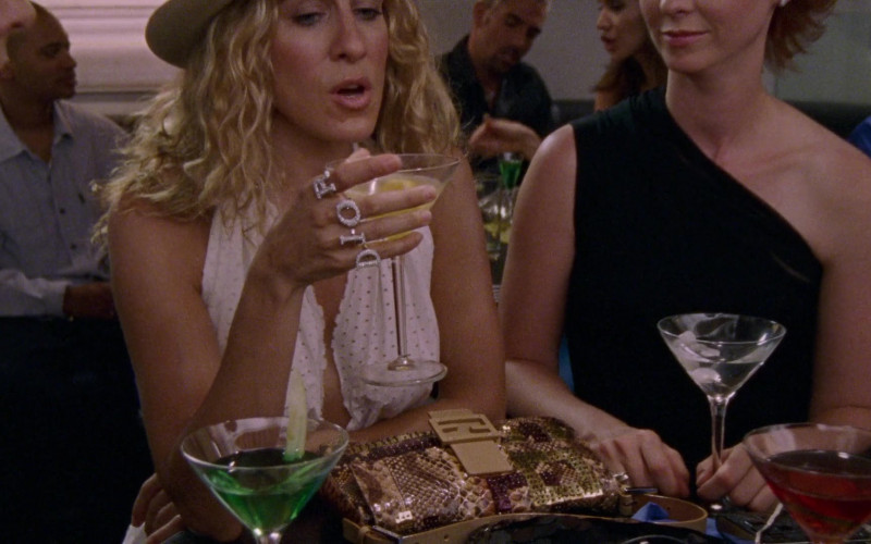 Christian Dior Rings of Sarah Jessica Parker as Carrie Bradshaw in Sex and the City S03E14 "Sex and Another City" (2000)
