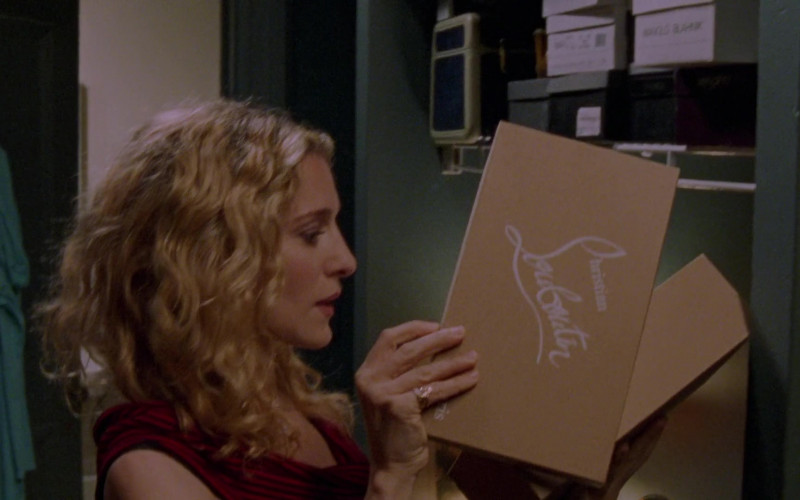 Christian Louboutin Shoe Box Held by Carrie Bradshaw (Sarah Jessica Parker) in Sex and the City S04E09 Sex and the Countr