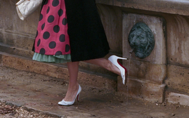 Christian Louboutin White High Heel Shoes of Sarah Jessica Parker as Carrie Bradshaw in Sex and the City S06E20 An American Girl In Paris (3)