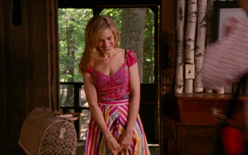 Coach Luggage Bag of Sarah Jessica Parker as Carrie Bradshaw in Sex and the City S04E09 Sex and the Country (2001)
