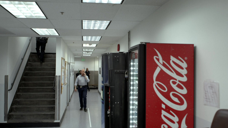 Coca-Cola Vending Machine in Bosch S07E07 Workaround (2021)