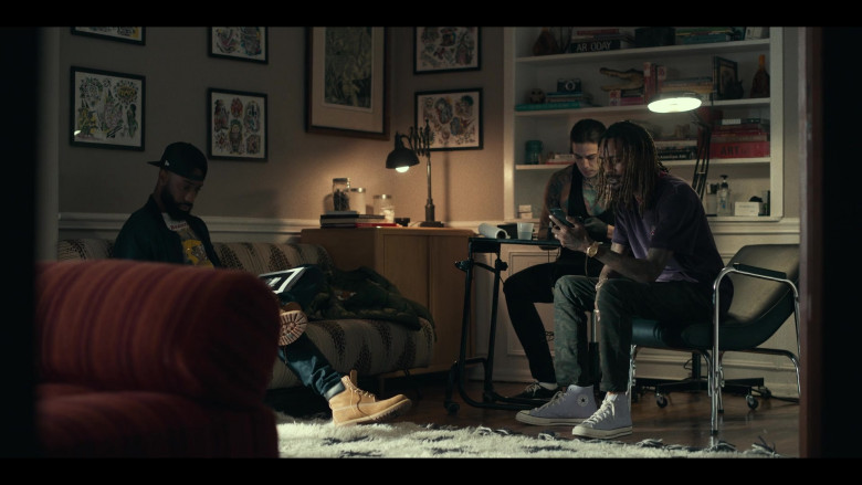 Converse Shoes in Dave S02E03 The Observer (2021)