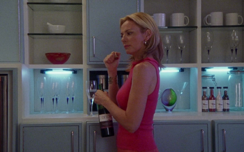 DeLoach Wine Enjoyed by Kim Cattrall as Samantha Jones in Sex and the City S03E17 TV Series 2000 (1)