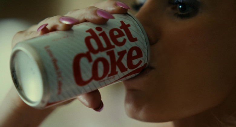 Diet Coke Enjoyed by Jessica Chastain as Tammy Faye Bakker in The Eyes of Tammy Faye Movie (1)