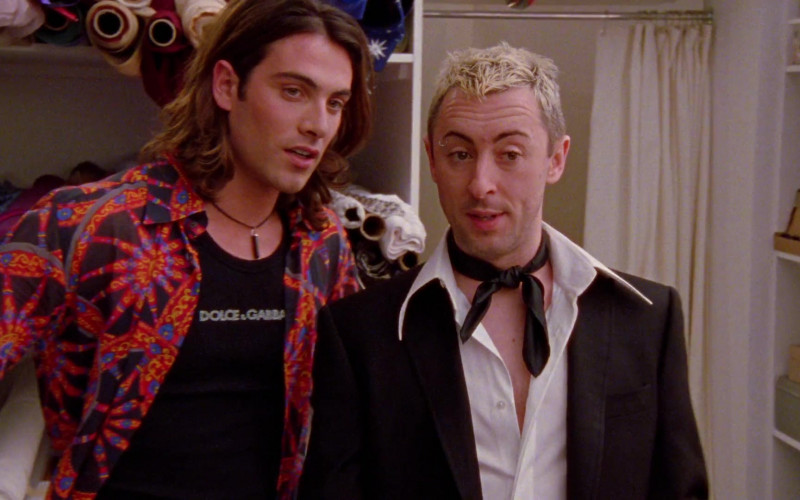 Dolce & Gabbana Men’s T-Shirt in Sex and the City S04E02 The Real Me (2001)