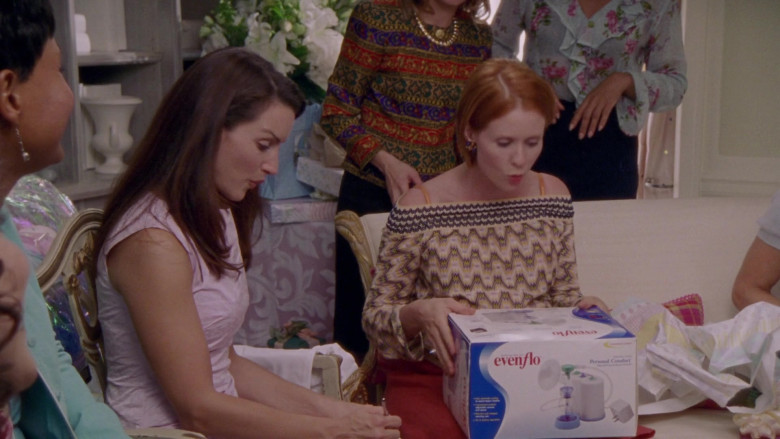 Evenflo Baby Products in Sex and the City S04E17 TV Show (2)