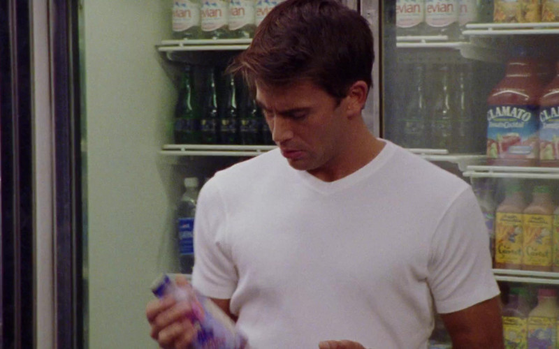 Evian Water and Clamato Juice in Sex and the City S02E13 Games People Play (1999)