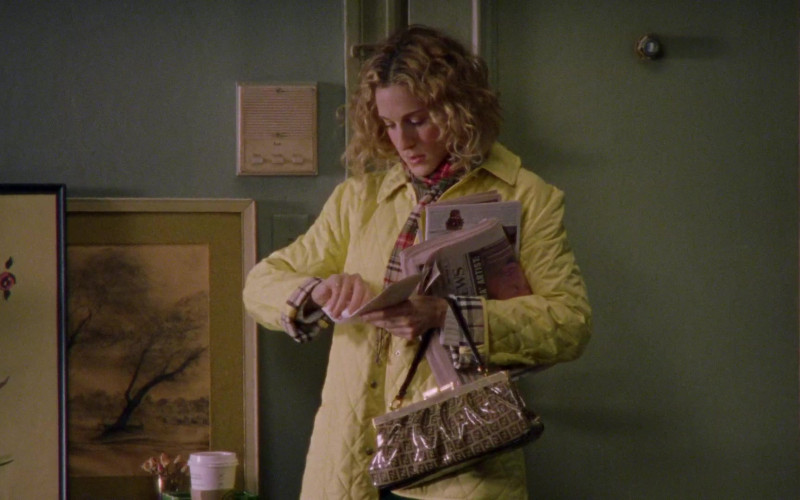 Fendi Handbag of Sarah Jessica Parker as Carrie Bradshaw in Sex and the City S04E01 The Agony and the ‘Ex'-tacy (2001)