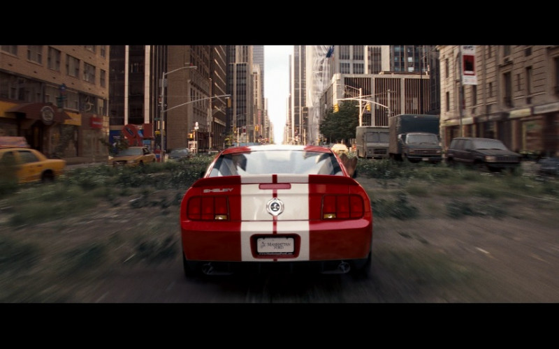 Ford Mustang Shelby GT500 SVT Red Car in I Am Legend 2007 Movie (1)