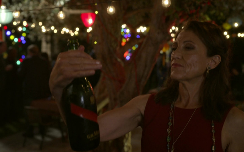 G.H.Mumm Champagne in Bosch S07E01 Brazen (2021)