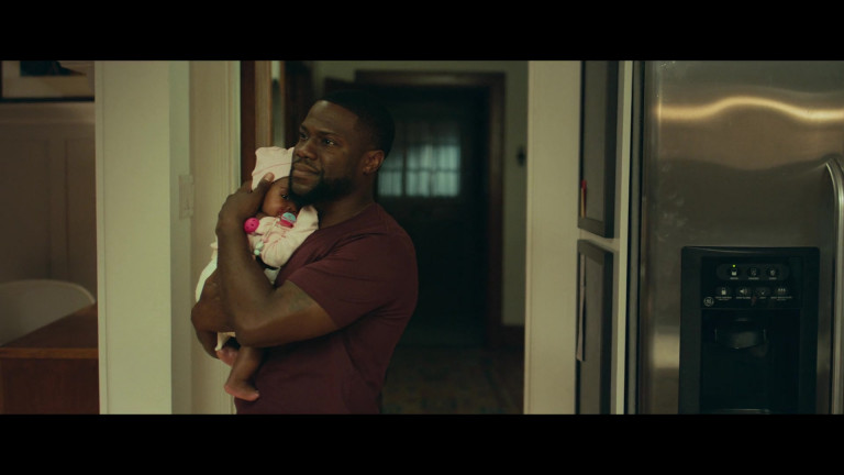 GE Refrigerator Of Kevin Hart As Matthew Logelin In Fatherhood (2021)