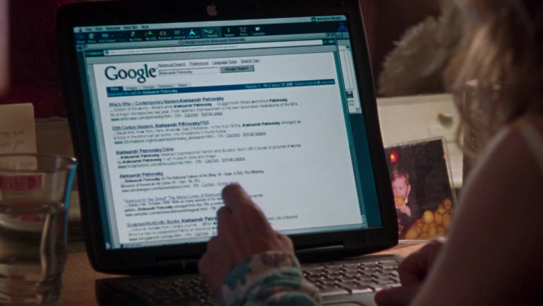 Google WEB Search Engine in Sex and the City S06E13 TV Show 2004 (2)