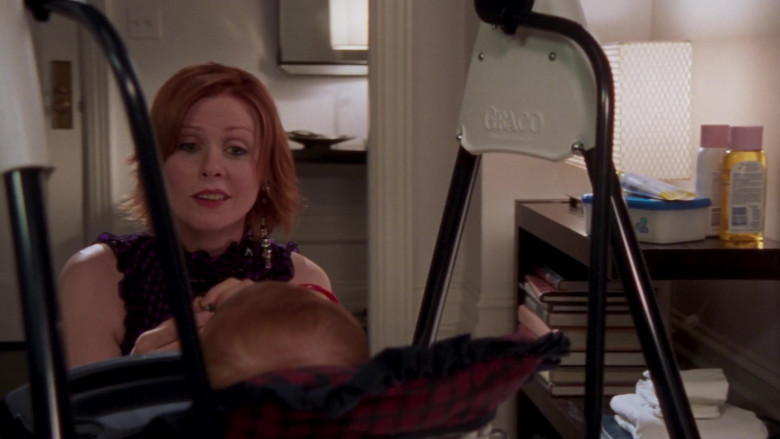 Graco Baby Swing in Sex and the City S06E08 The Catch (2)