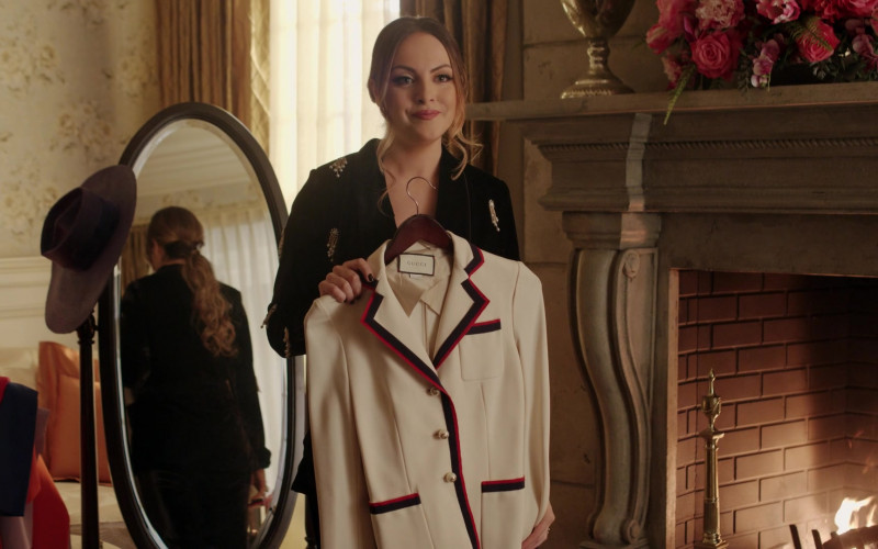 Gucci Coat of Elizabeth Gillies as Fallon Carrington in Dynasty S04E06 A Little Father-Daughter Chat (2021)