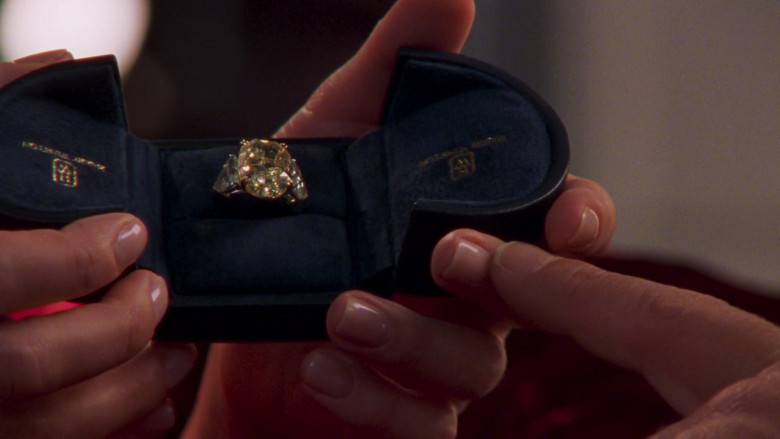 Harry Winston Diamond Ring of Kim Cattrall as Samantha Jones in Sex and the City S05E02 TV Show (1)