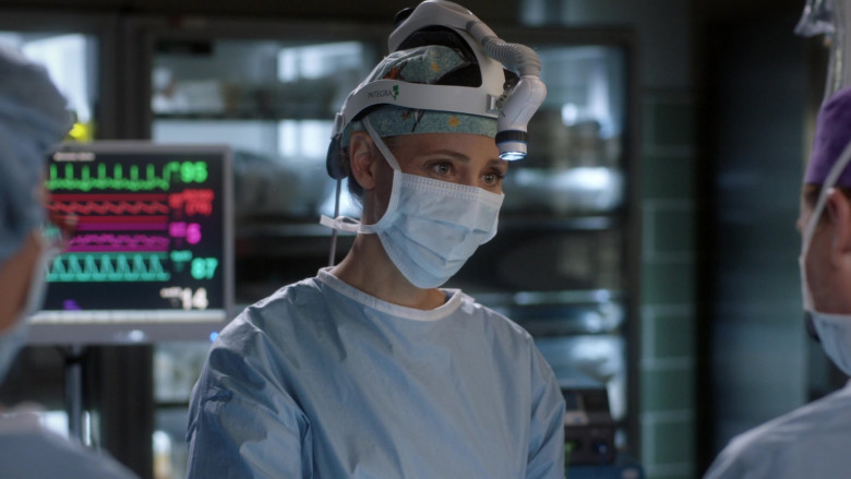 Integra DUO LED Surgical Headlight Systems Used by Doctors in Grey's Anatomy S17E17 TV Show 2021 (1)