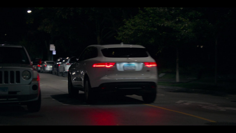 Jaguar F-PACE White Car in Sex Life S01E02 TV Show 2021 (2)