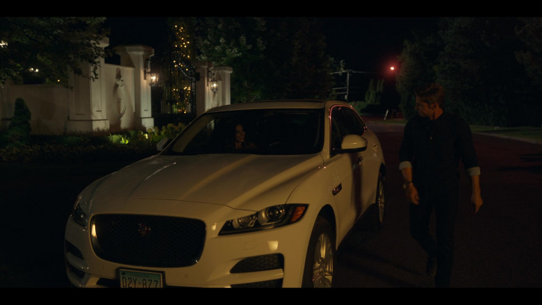 Jaguar F-PACE White Car in Sex Life S01E02 TV Show 2021 (5)