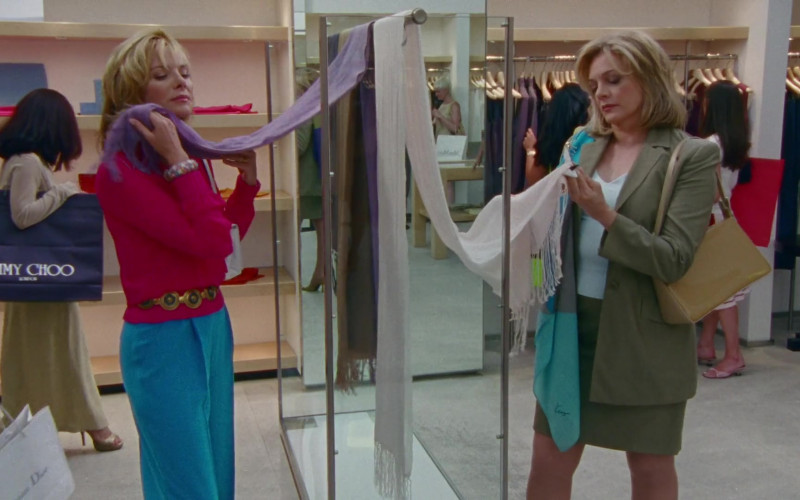 Jimmy Choo Store Shopping Bag in Sex and the City S03E16 Frenemies (2000)