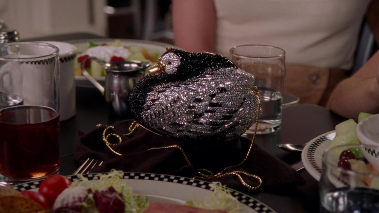 Judith Leiber Couture Swan Evening Bag in Sex and the City S02E10 TV Show 1999 (2)