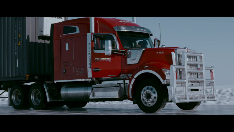 Kenworth Trucks in The Ice Road 2021 Movie (8)