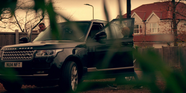 Land Rover Range Rover Vogue Car in Trying S02E06 A Long Way Down (2021)