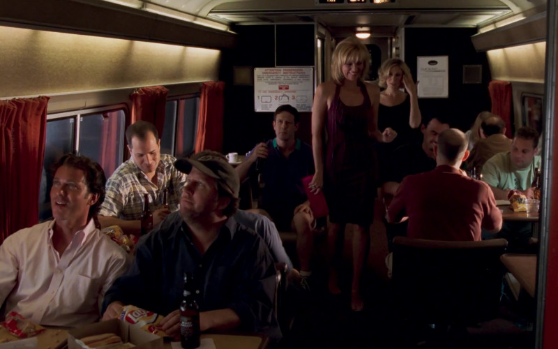 Lay's and Bud Light in Sex and the City S05E07 The Big Journey (2002)