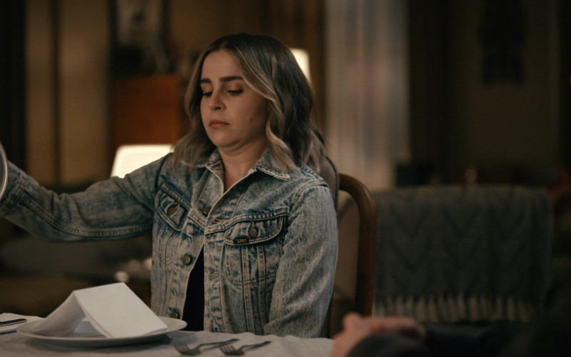 Lee Women's Denim Jacket Worn by Mae Whitman as Annie Marks in Good Girls S04E11 "Put It all on Two" (2021)