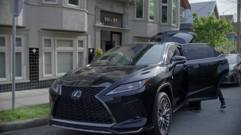 Lexus RX Mid-Size Luxury Crossover SUV of Romany Malco as Rome Howard in A Million Little Things S03E17 TV Series 2021 (1)