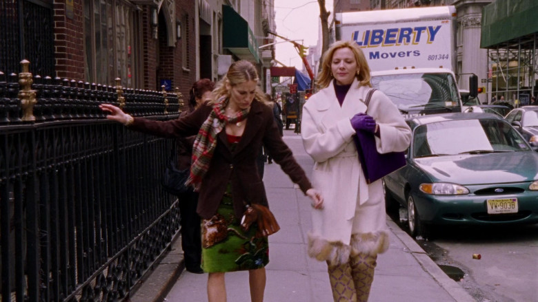 Liberty Moving and Storage in Sex and the City S04E01 The Agony and the ‘Ex’-tacy (2001)