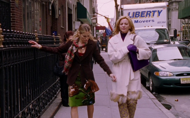 Liberty Moving and Storage in Sex and the City S04E01 The Agony and the ‘Ex’-tacy (2001)