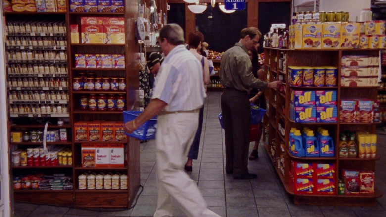 Lipton Tea and Cup-a-Soup Instant Soups, Uncle Ben’s Rice, Pedigree, All, Planters, Mr’s Butterworth’s, Wisk in Sex and the City S02E13 Games People Play (1999)