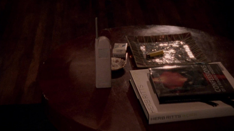 Merit Cigarettes of Sarah Jessica Parker as Carrie Bradshaw in Sex and the City S02E02 The Awful Truth (1999)
