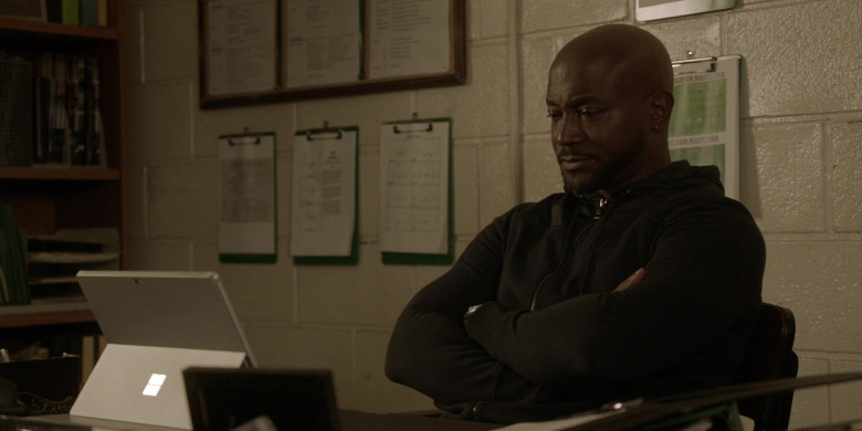 Microsoft Surface Tablet Used by Taye Diggs as Billy Baker in All American S03E15 After Hours (1)