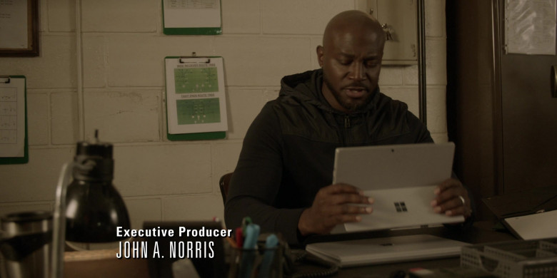 Microsoft Surface Tablet Used by Taye Diggs as Billy Baker in All American S03E15 After Hours (2)